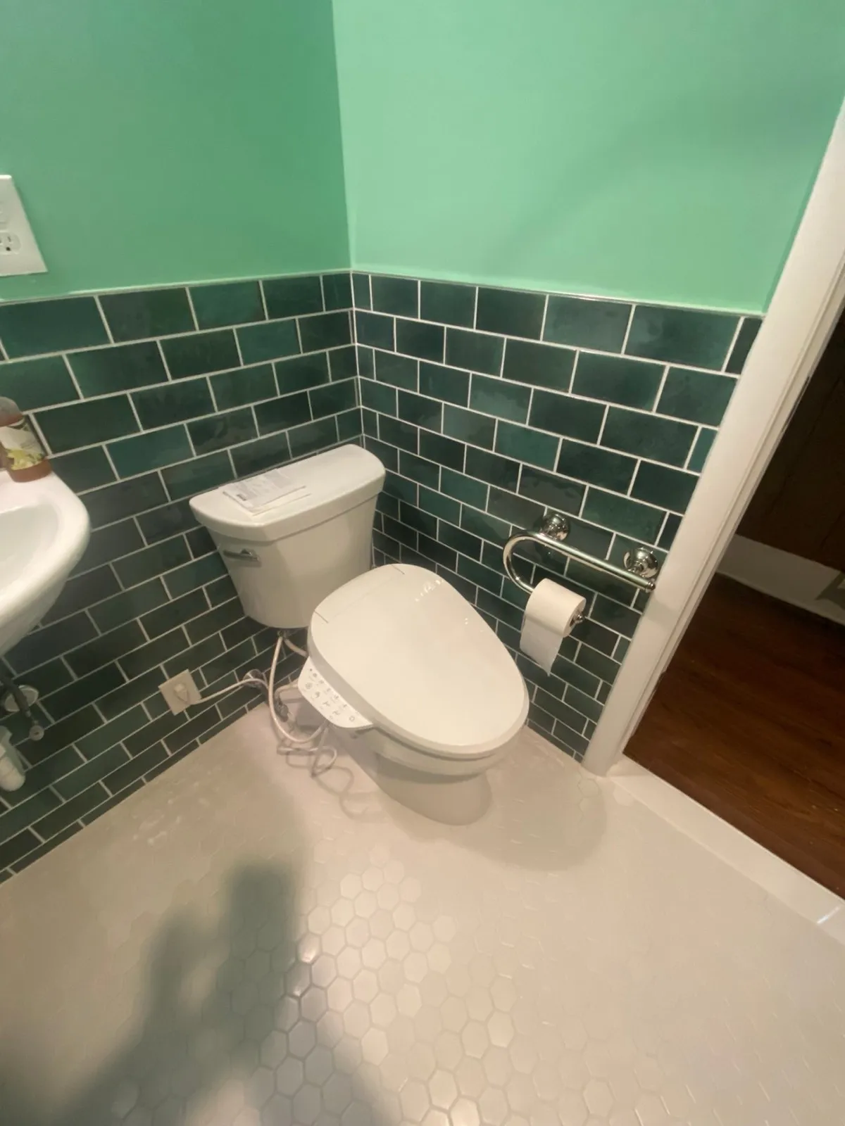 Bathroom remodel by Kubat Construction in South Jersey, photo 15